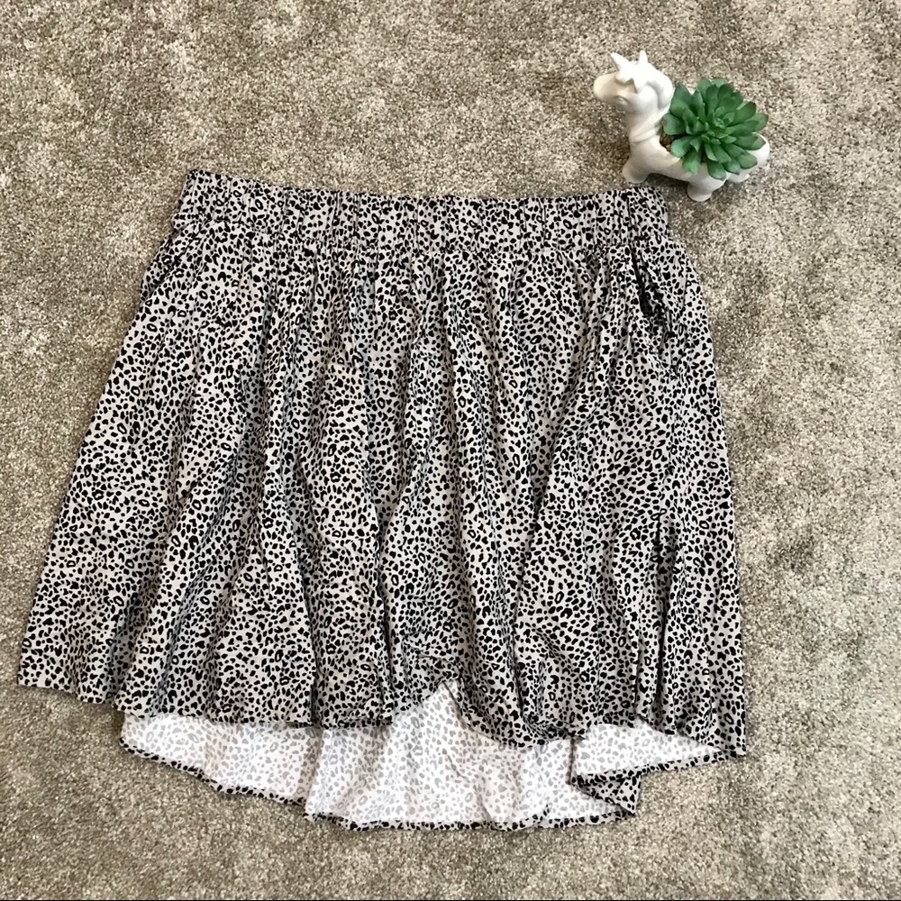 TORRID leopard skater skirt with pockets size 1